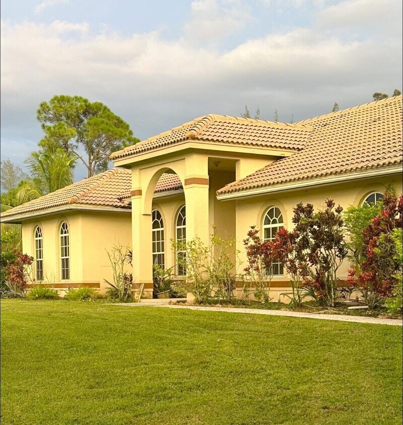 Foto principal - 13638 88th Pl N