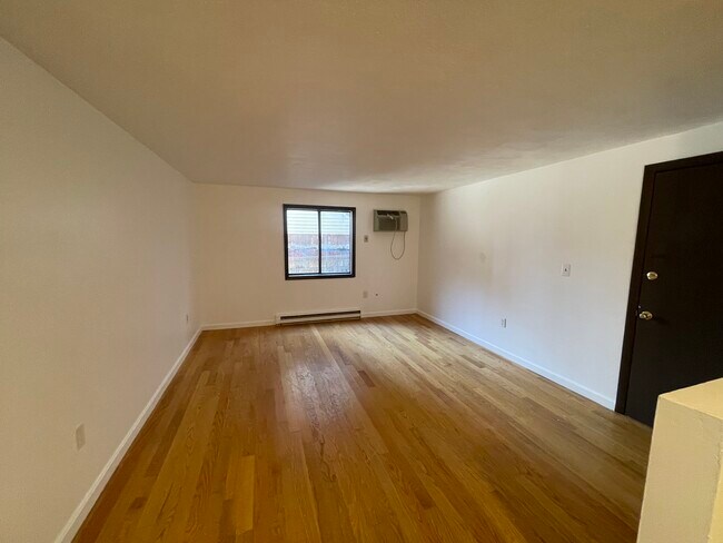 Foto del edificio - 224 Main St