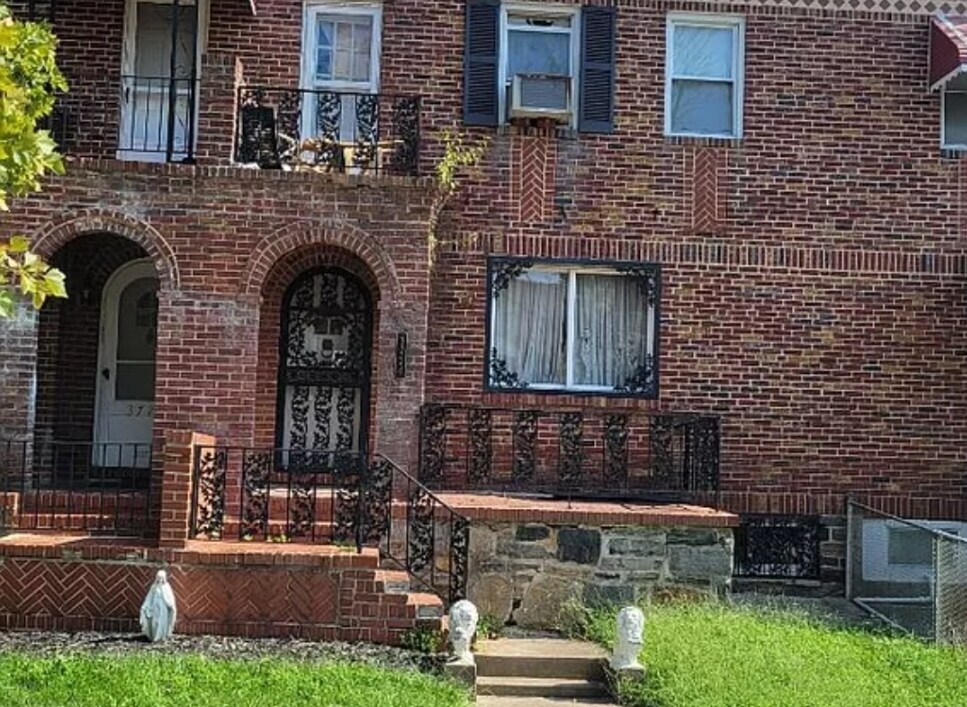 Primary Photo - 3724 Dolfield Ave