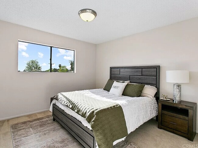 Foto del edificio - 557 E Tujunga Ave