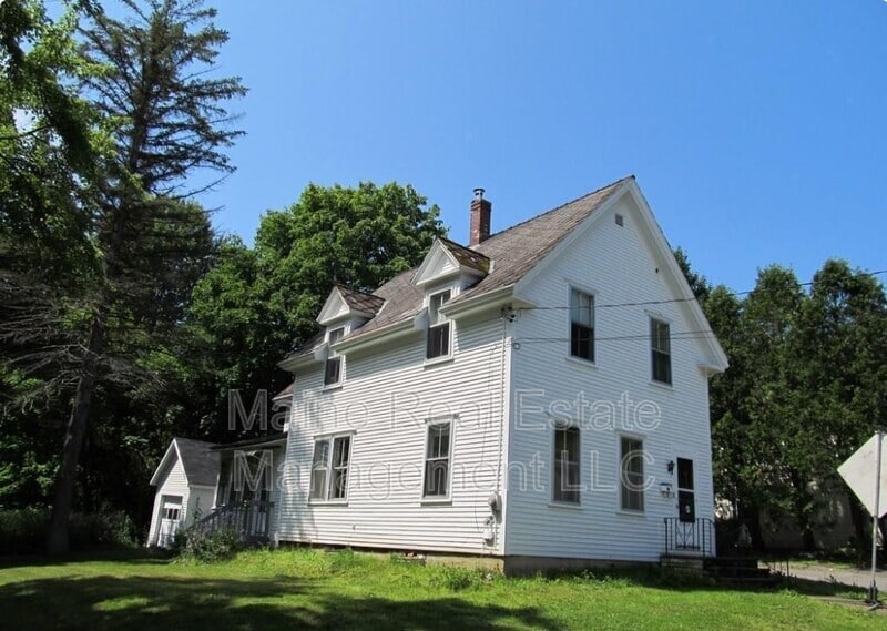 4 Gilbert St, Orono, ME 04473 House Rental in Orono, ME