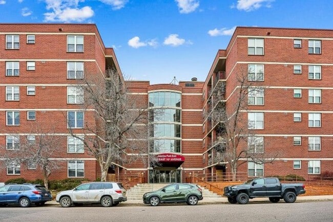 Available NOW! 1 Bedroom 1 Bath Beautiful Condo in Denver! - Available NOW! 1 Bedroom 1 Bath Beautiful Condo in Denver!