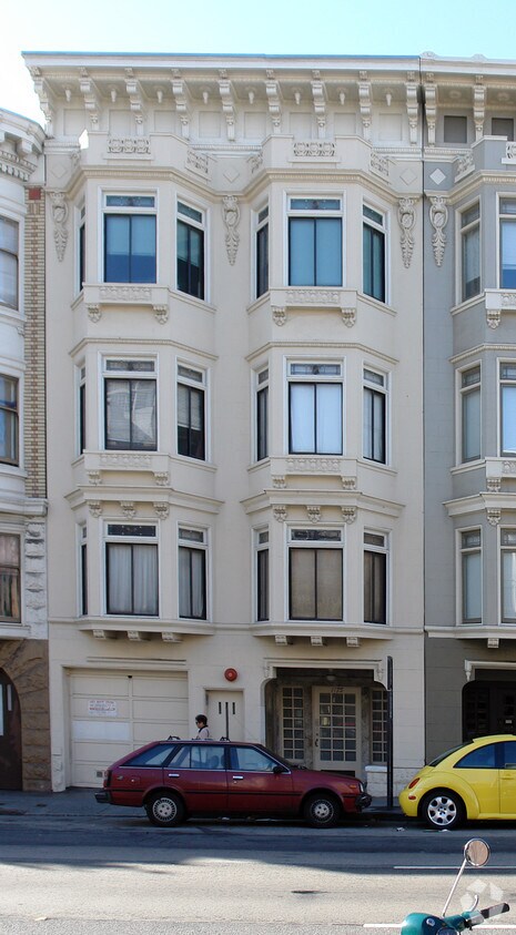 Building Photo - 1175 Pine St