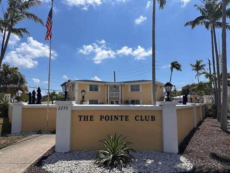 Photo - 5800 NE 22nd Way Unit 508