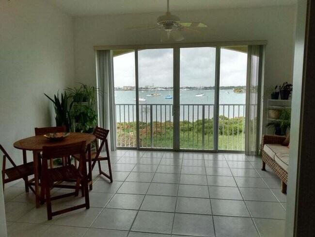 Foto del edificio - 31 Harbour Isle Dr W