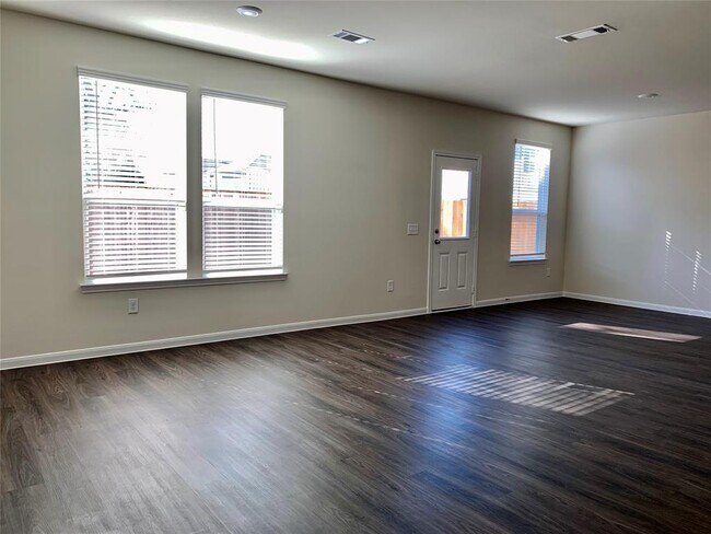 Building Photo - 11747 Armadale Dr