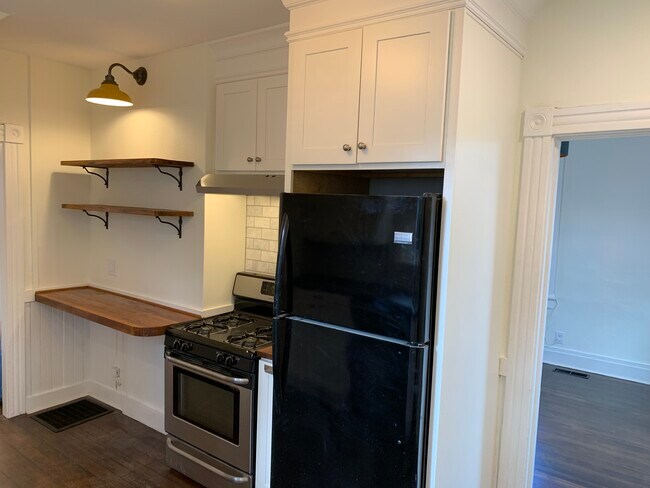 Apartamentos Wescott - 7094 NE 8th Ave