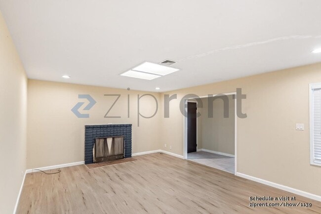 Building Photo - 685 Carmar St