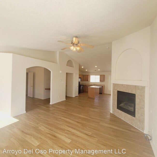 Building Photo - 3 br, 2 bath House - 670 Blue Sage Ave SW