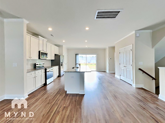 Foto del edificio - 6934 Woodland Stream Pl