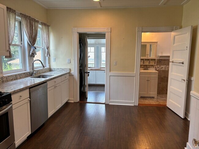 Building Photo - 20 Farnum St