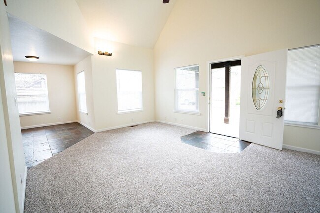 Foto del edificio - 2970 Janes Creek Dr