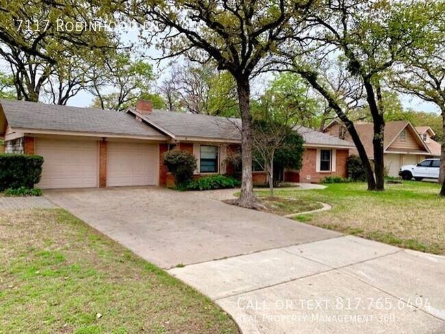 Foto del edificio - 7117 Robinhood Ln