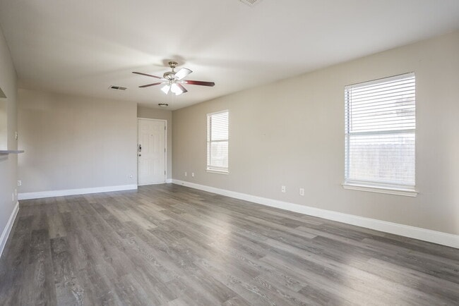 Foto del edificio - 809 Bushmills Ct