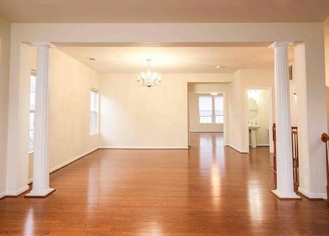 Foto del edificio - 2691 Sheffield Hill Way