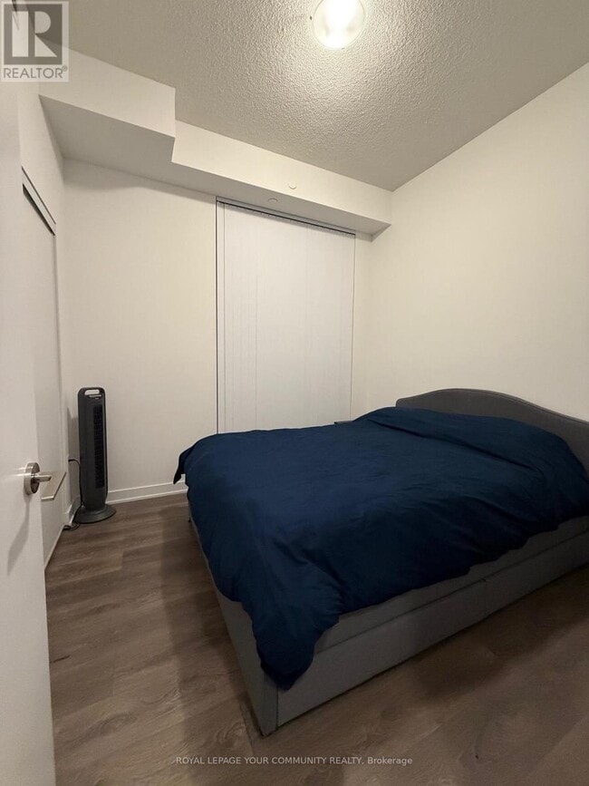 Photo du bâtiment - 10 Honeycrisp Cres