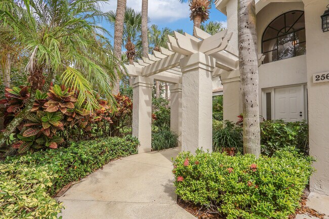 Building Photo - 16000 W Bay Dr