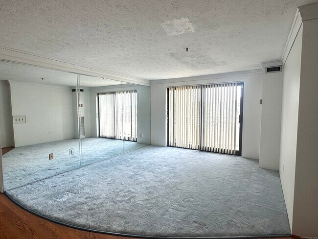 Foto del edificio - 111 deKoven Drive