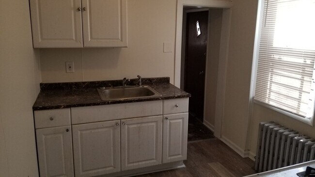 Foto del edificio - Spacious Home - Frankford