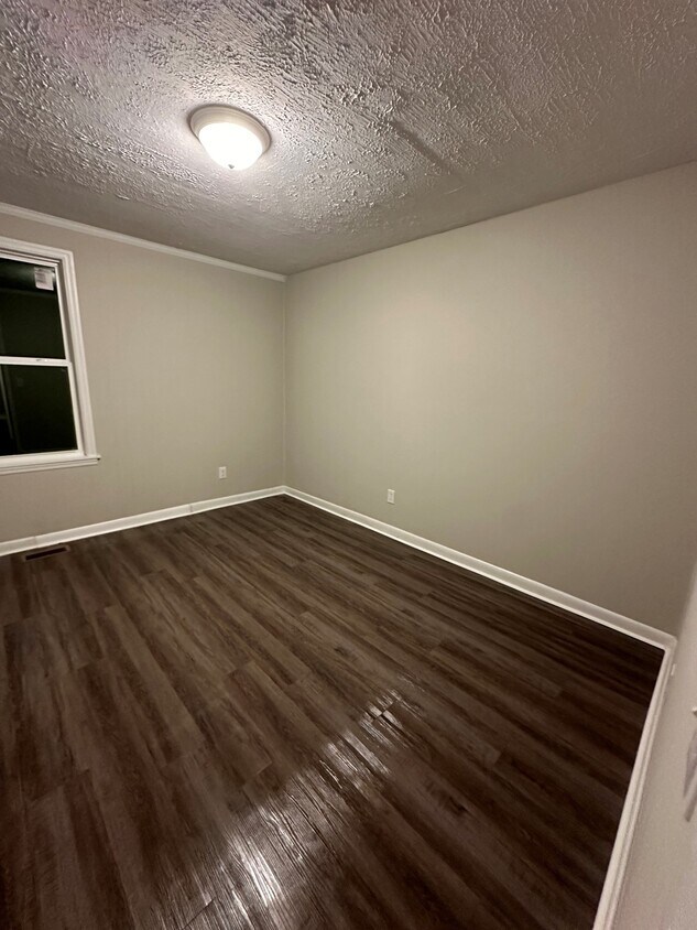 Foto del edificio - 508 Cedarmont Dr