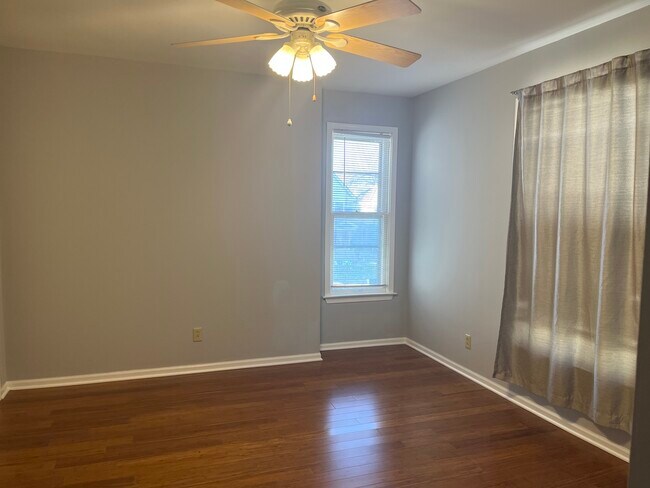 Foto del edificio - 305 N View St