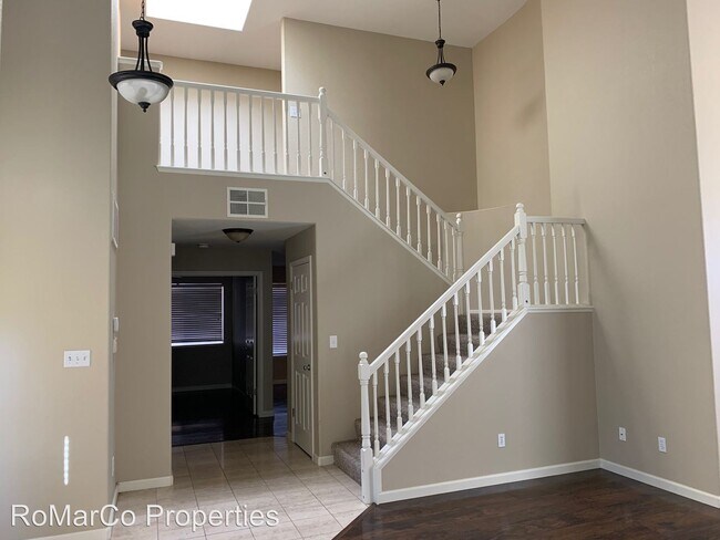 Building Photo - 4 br, 3 bath House - 4002 Folsom Dr