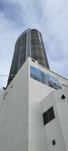 Building Photo - 1750 N Bayshore Dr
