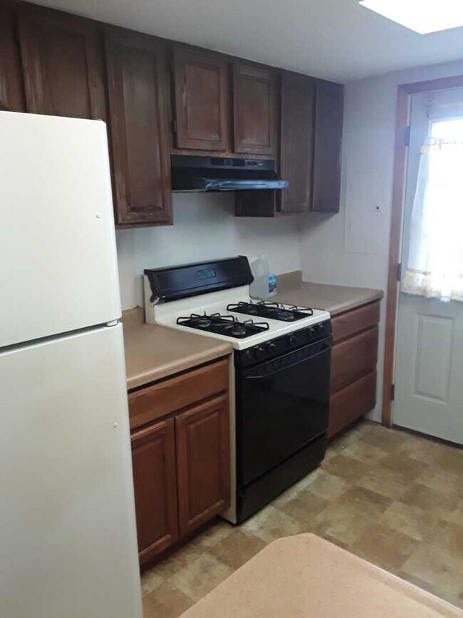 Foto del edificio - 544 Meadow Green Ln