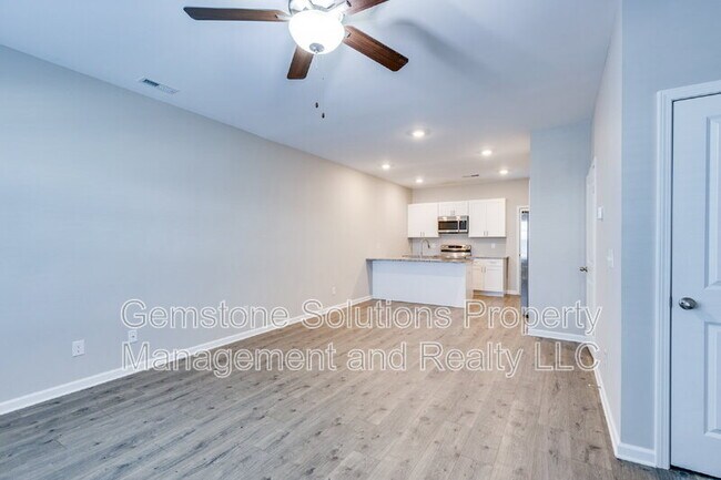 Foto del edificio - 138 Kathryn Ct