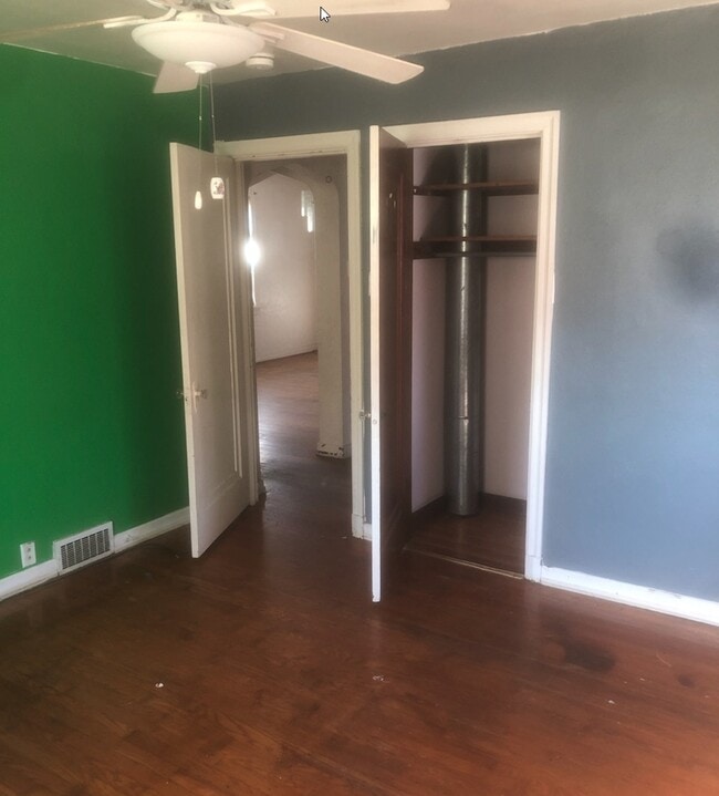 Building Photo - 8506 Drury Ln