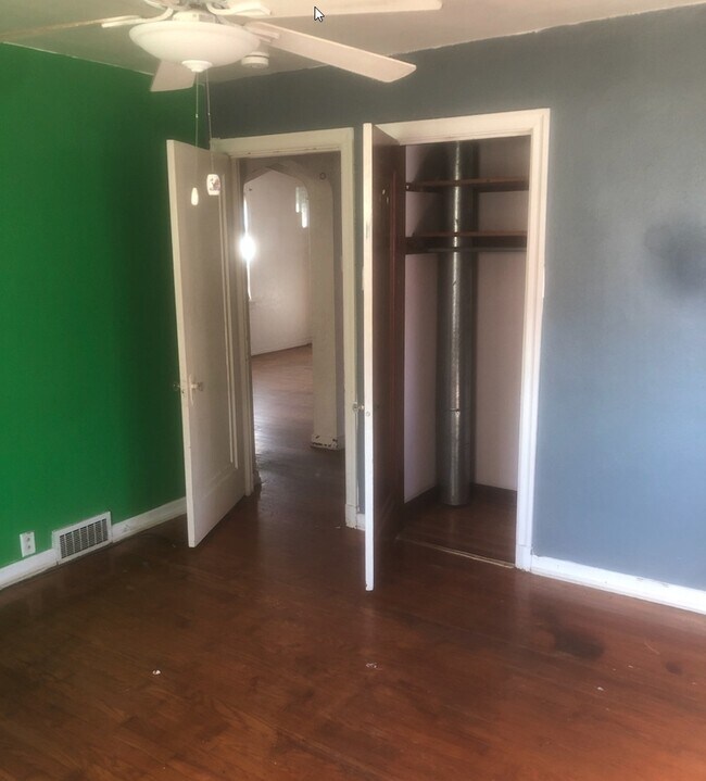 Foto del edificio - 8506 Drury Ln