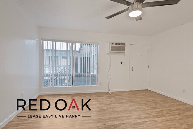Foto del edificio - ~1 Month FREE~ Welcome to This Incredible,...