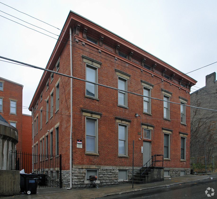 Foto principal - 70 E McMicken Ave