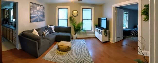 Foto del edificio - 1417 Jefferson St NE