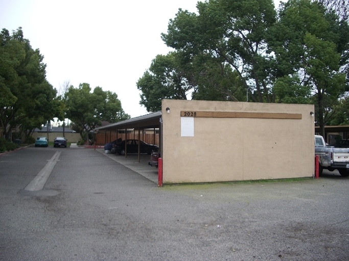 Parking Area - Silverado Apartments