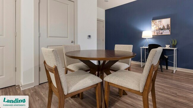 Foto del edificio - 2740 Village Crossing Blvd