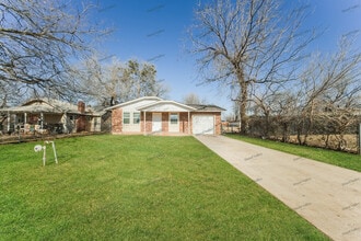 Building Photo - 603 SE 51st St