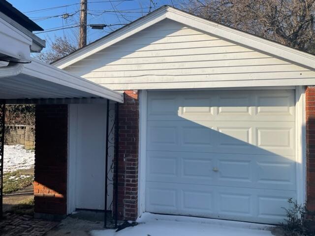 Building Photo - 965 De Porres Ave