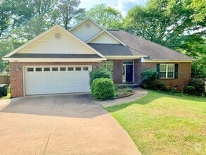 Building Photo - One Level 4 Bedroom Brick Home on N. Colle...