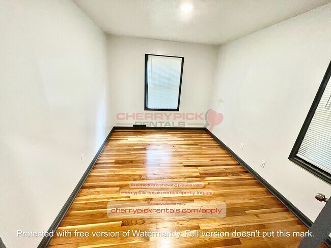 Foto del edificio - 4242 Pinkney St