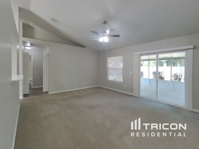 Foto del edificio - 1598 Marble Lake Dr