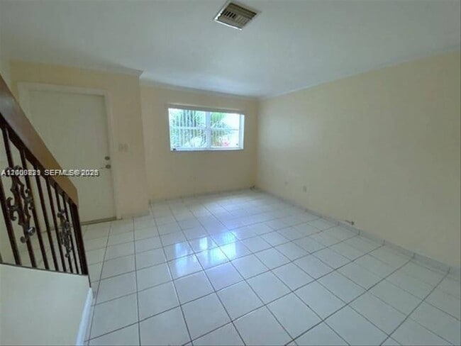 Building Photo - 6275 SW 130th Ave