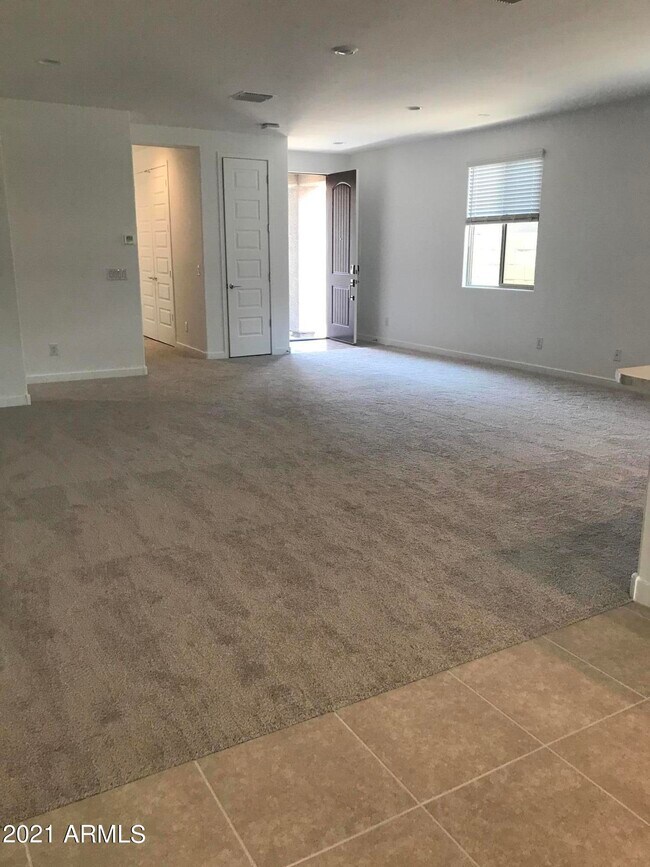 Foto del edificio - 2227 W Park St
