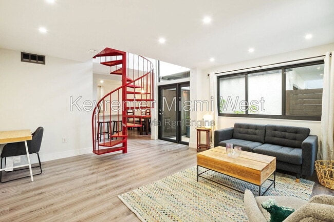 Building Photo - 3213 Bird Ave