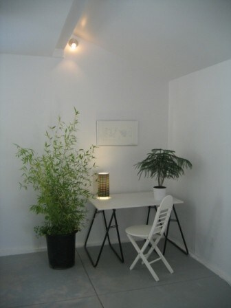 Foto del edificio - 6943 Balcom Ave