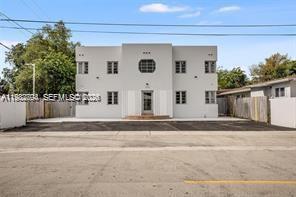 Building Photo - 572 NE 67th St