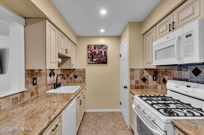 Foto del edificio - 390 Crawford St