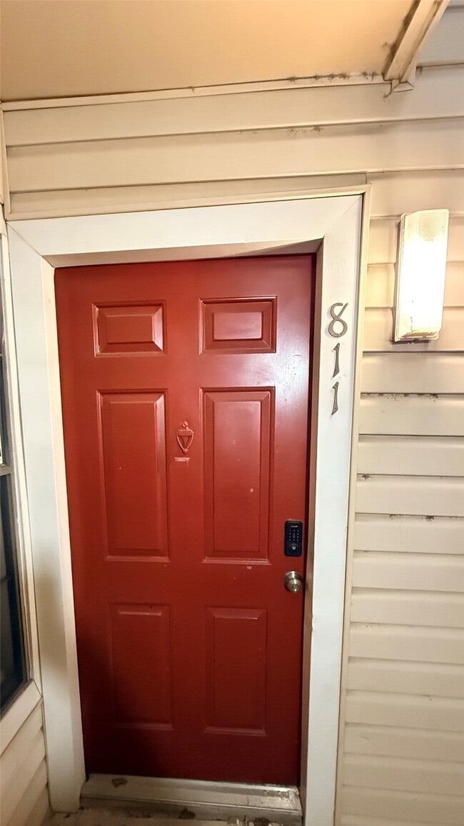 Foto del edificio - 2750 Holly Hall St