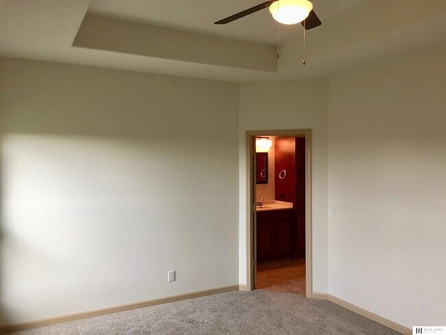 Foto del edificio - 6012 N 108th St