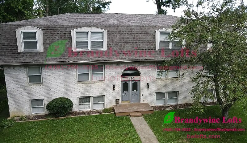 Primary Photo - 1386 Robinhood Ln